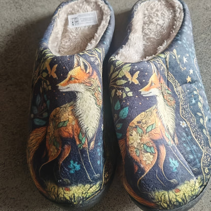 Dark Night Blossom Spirit Fox Print Home Slippers, Featuring a Fox Among Dark Night Blossoms and Foliage, with an Intricate and Mysterious Design. Soft and Warm to the Touch, These Slippers Are a Cozy, Skin-friendly Home Essential, Suitable for Both