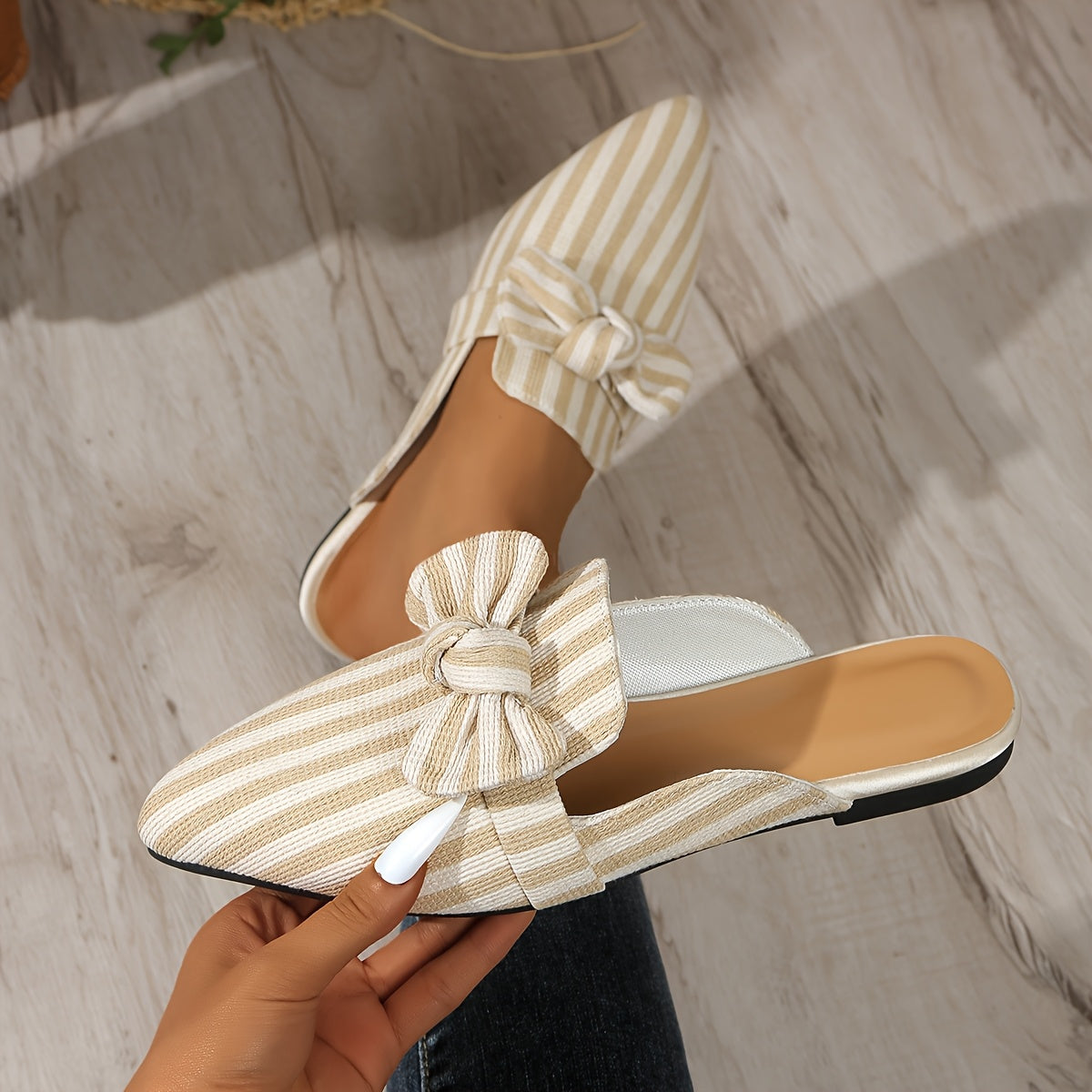 Elegant Pointed-Toe Flats