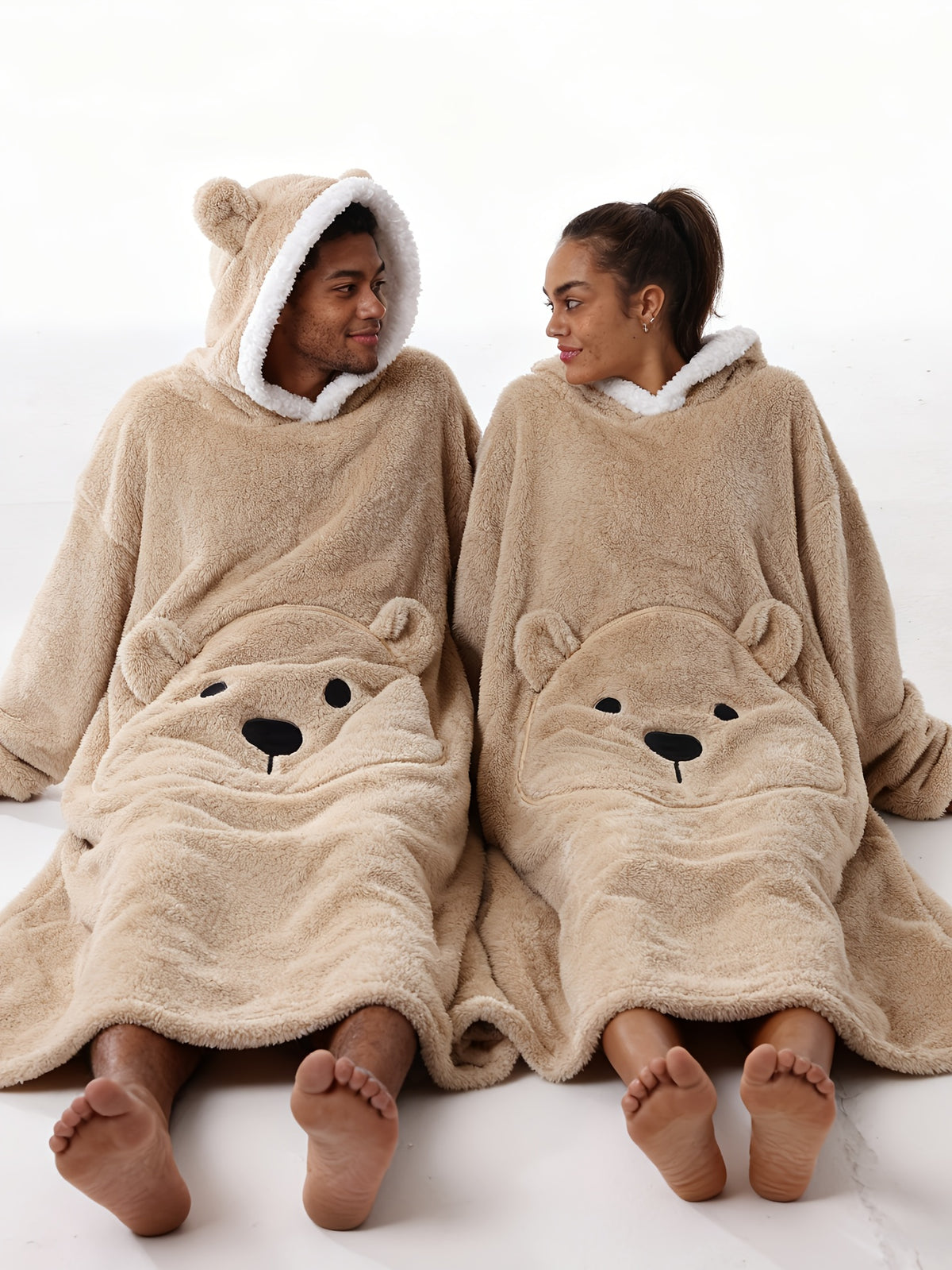Winter Style--Fleece Style--Christmas--New Year Style--Extra Long, Extra Large, And Extra Thick--Bear Pocket--Men'S Novelty Hoodie--Machine Washable--13 Colors Available--Recommended Height 64.17inch-74.8inch/Recommended Weight 110.23LB-220.46LB--One Size
